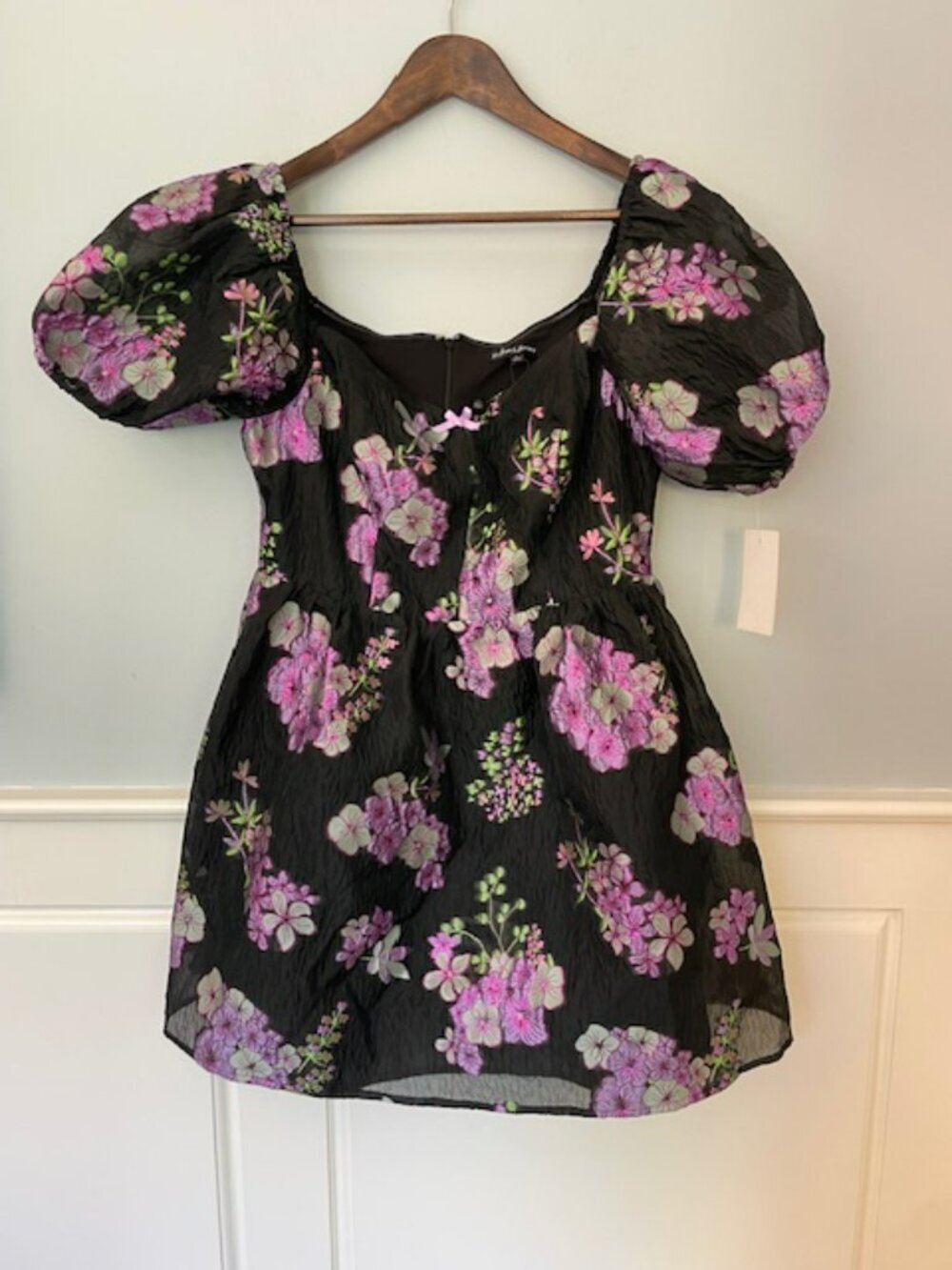 For Love & Lemons Puff Sleeve Floral Mini Dress Black Purple NWT Large - Picture 3 of 8